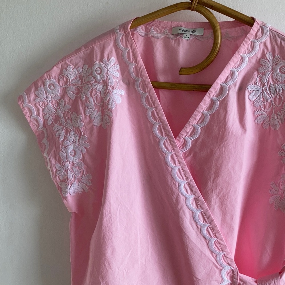 Madewell Pink embroidered side-tie wrap top large - Picture 5 of 10